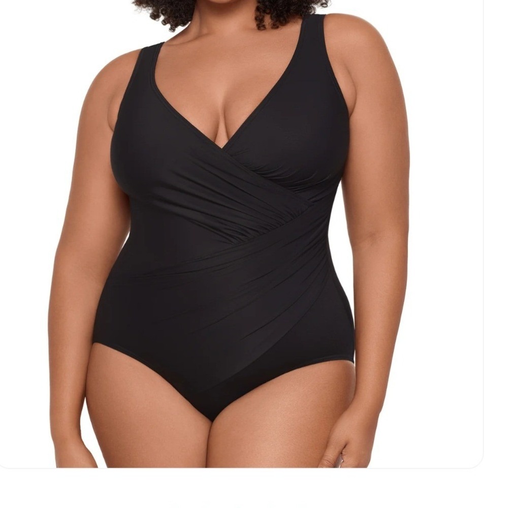 Miraclesuit Oceanus Plus Size 24W One Piece Swimsuit Black Wire-Free NEW Beach